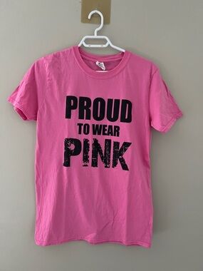 Gildan Proud To Wear Pink Graphic T Shirt Medium Breast Cancer Awareness